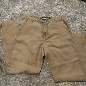 Men’s loose fit khaki pants ￼